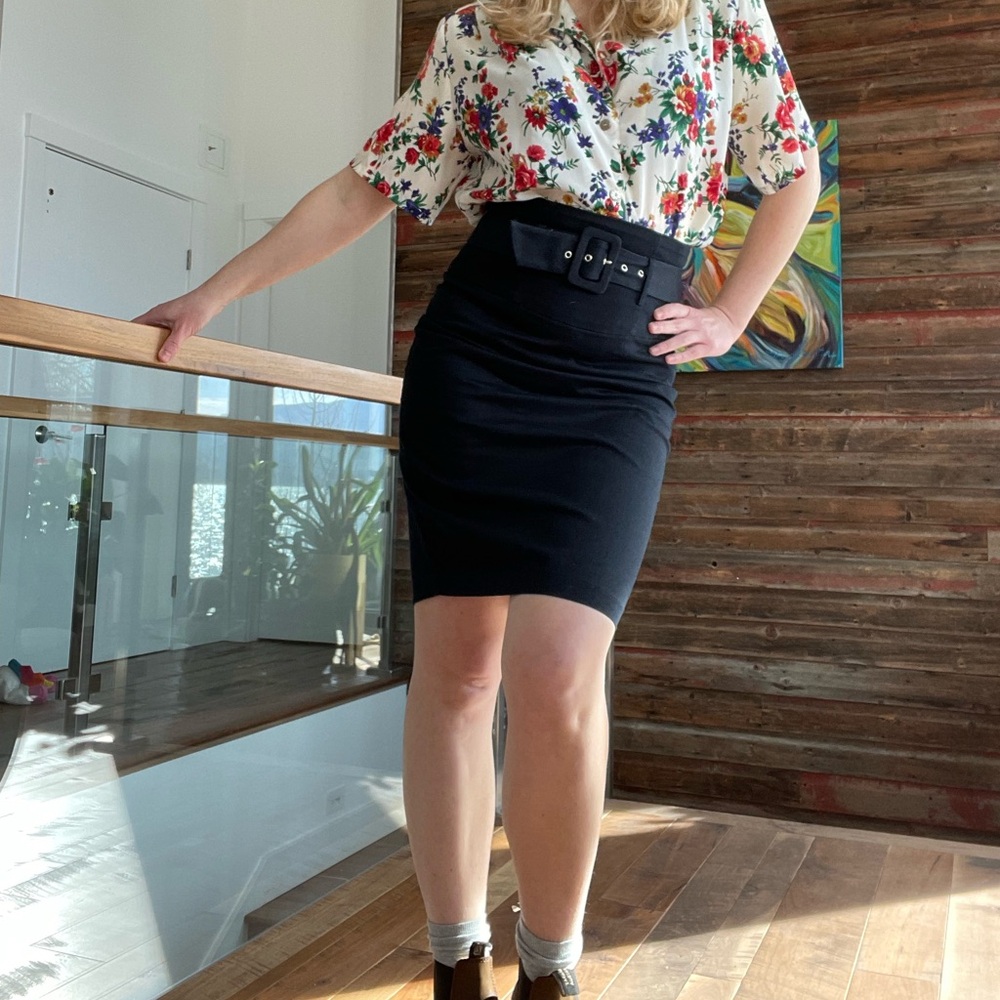 Black cinched high-waisted pencil skirt - Picture 2 of 12